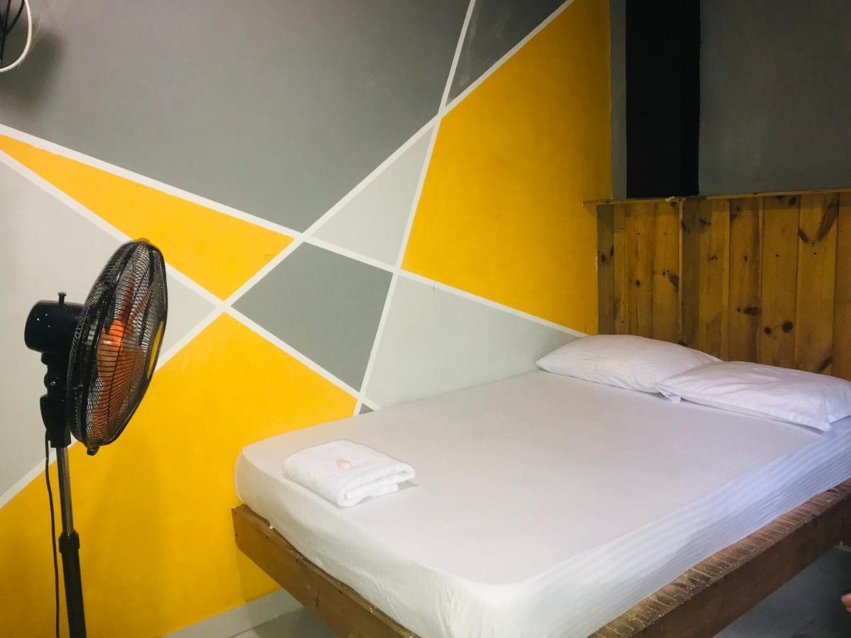 Alina Budget Hotel Кадувела Екстер'єр фото