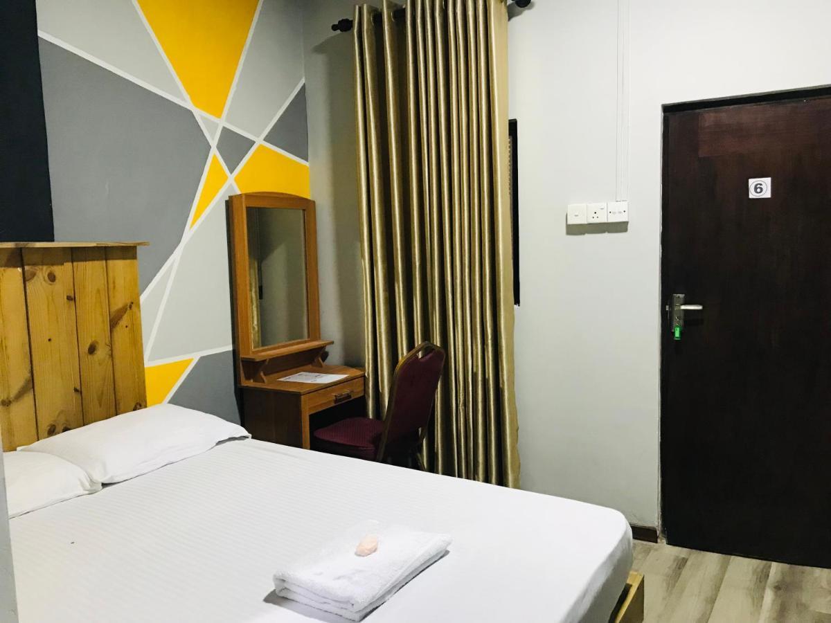 Alina Budget Hotel Кадувела Екстер'єр фото