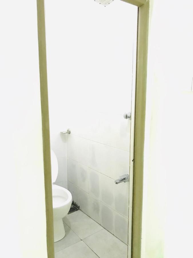 Alina Budget Hotel Кадувела Екстер'єр фото